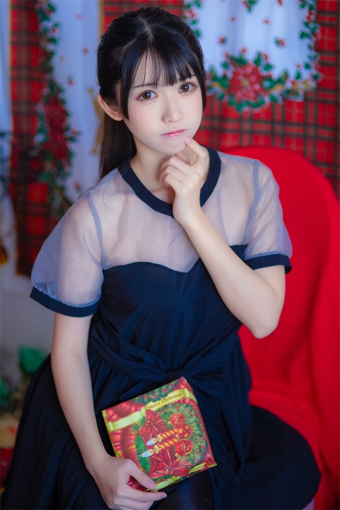 网荭Coser@鳗鱼霏儿 – 加藤惠 薄纱礼服 [13P/107MB]插图1