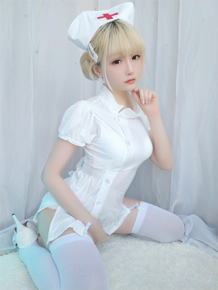 微博妹字@星之迟迟 VOL.17 夜勤病栋 俏皮互士 [60P/105MB]插图