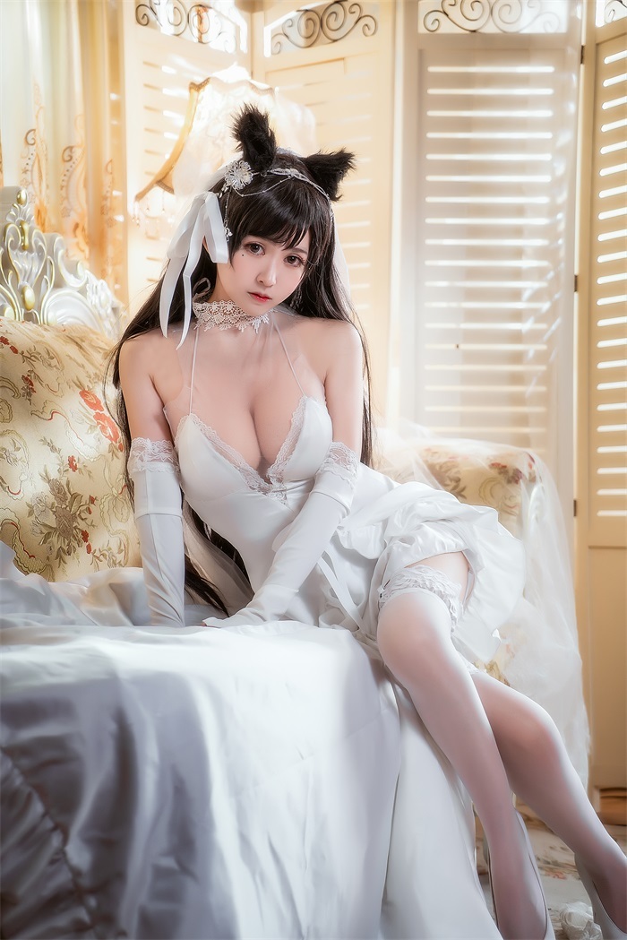 人气动漫Coser@鳗鱼霏儿 – 碧蓝航线 爱宕 兽耳白丝 [23P/433MB]插图