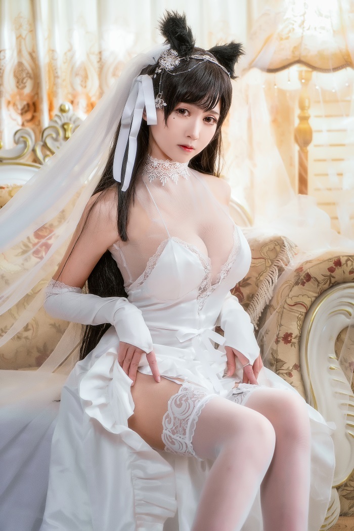 人气动漫Coser@鳗鱼霏儿 – 碧蓝航线 爱宕 兽耳白丝 [23P/433MB]插图1