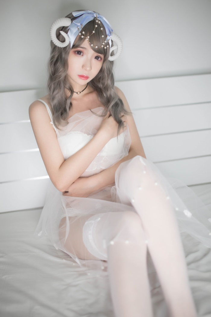 网荭Coser@疯猫ss -白内一 [18P/52.2MB]插图