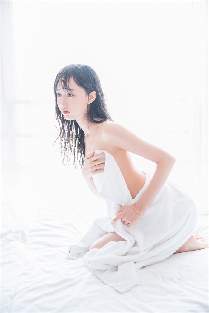 网荭Coser@木绵绵OwO – 我要洗白白 [58P/114MB]插图1