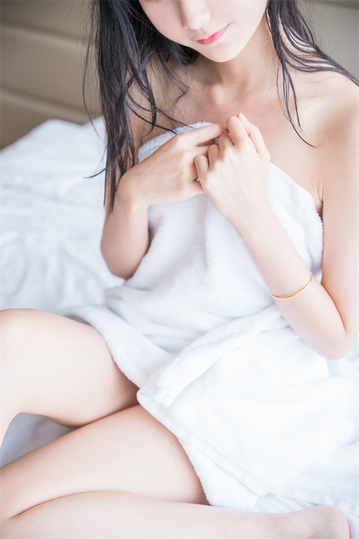 网荭Coser@木绵绵OwO – 我要洗白白 [58P/114MB]插图2