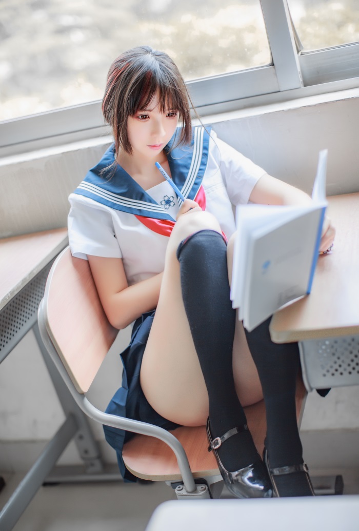 网荭Coser@疯猫ss – 同桌的黑丝水手服 [41P/464MB]插图